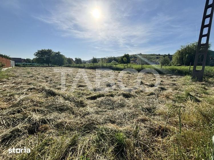 Teren de 1030 mp, în Șura Mare