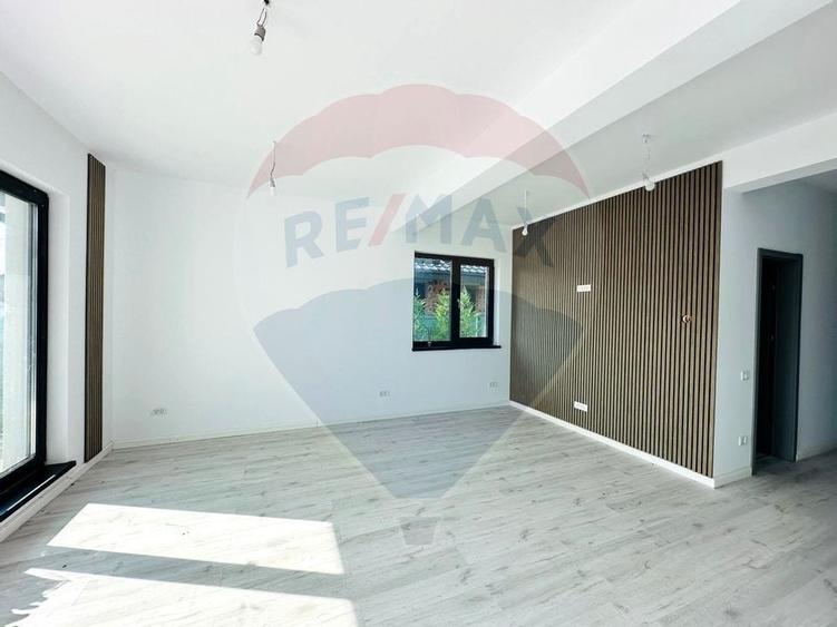 Casa noua, individuala, stil american - Crevedia - 13