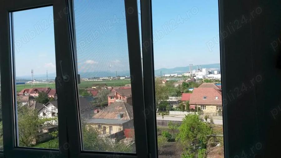 Apartament cu 2 camere, situat pe str. Tineretului la etajul patru din patru, 56 mp - 1