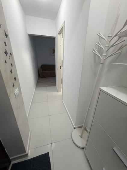 Apartament cu 2 camere semidecomandat în Ciric