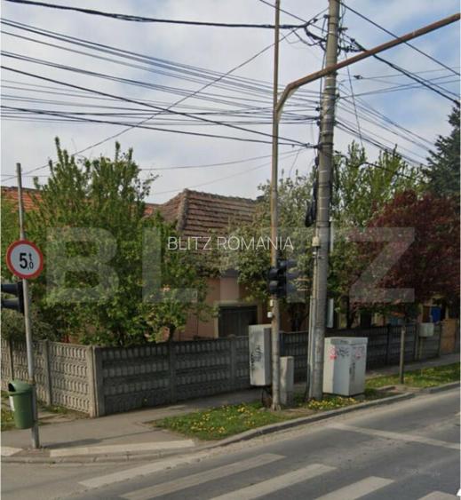 Casa individuala de vanzare, zona Mahala artera principal