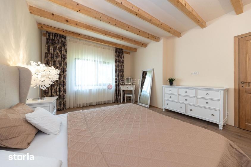 Casă cu 4 camere cu Teren 68800 Mp în Dumbrăvița