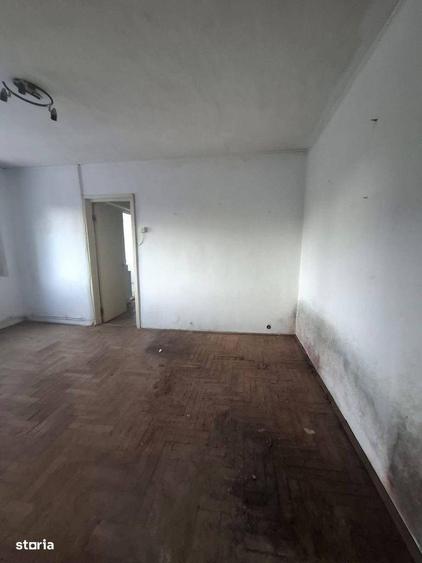 De vanzare apartament cu 2 camere si balcon, 38.000 euro - 4