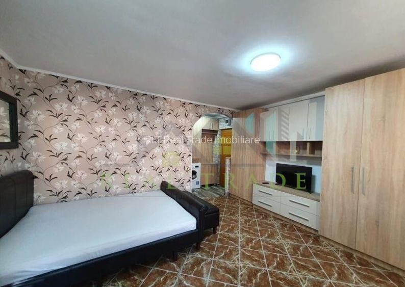 Garsoniera zona Centrul Civic- Toamnei