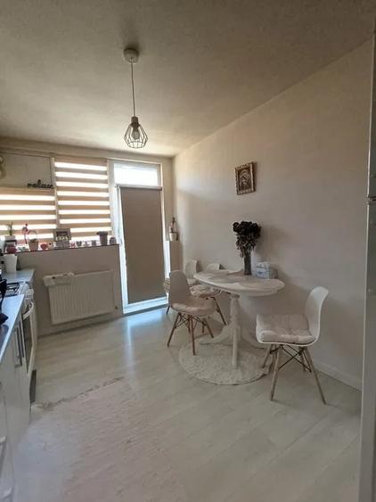 Apartament cu 2 camere decomandat, mobilat în Florești — fotografia 2