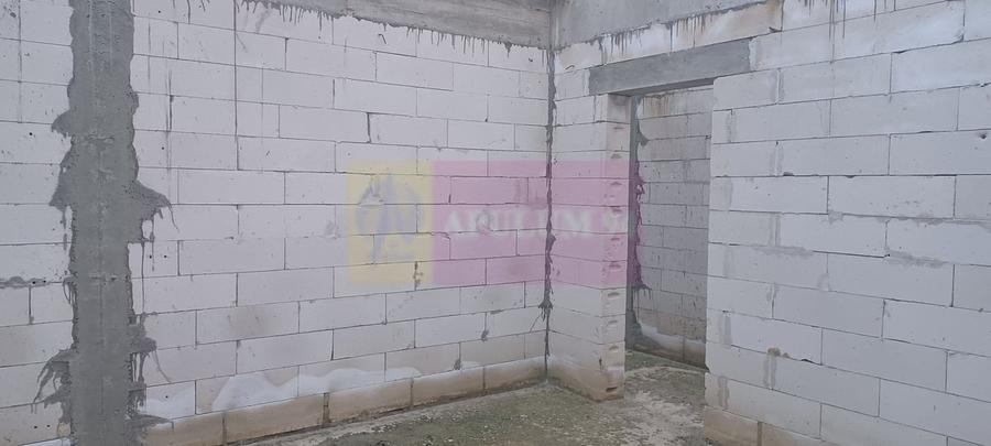 Sabareni, casa la rosu 116 mp utili, curte 607 mp - 4