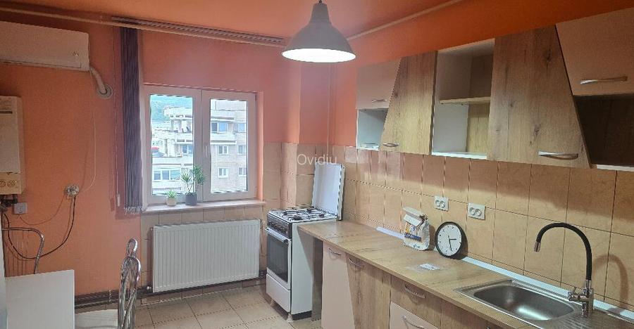 Inchiriez apartament 2 camere decomandat in Deva, zona Ulpia