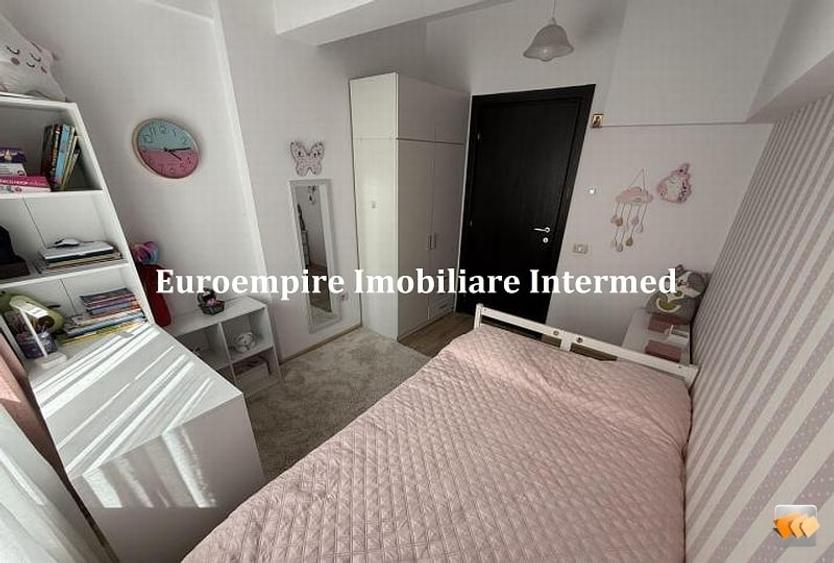 Apartament cu 3 camere decomandat, zona KM 4-5 - 12