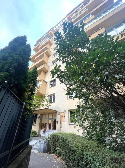 Apartament 2 camere, renovat, etaj 3/10 – zona  Hotel Victoria Bulevard