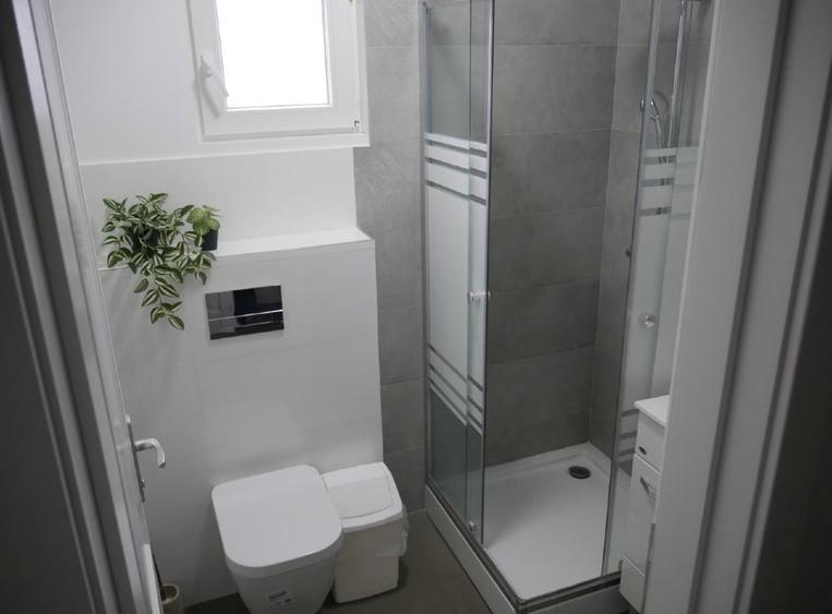 Casă Individuală de Vânzare - Proprietar, 0% Comision - 5