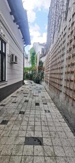 Casa / Vila cu 8 camere de vanzare în zona Cotroceni - 33