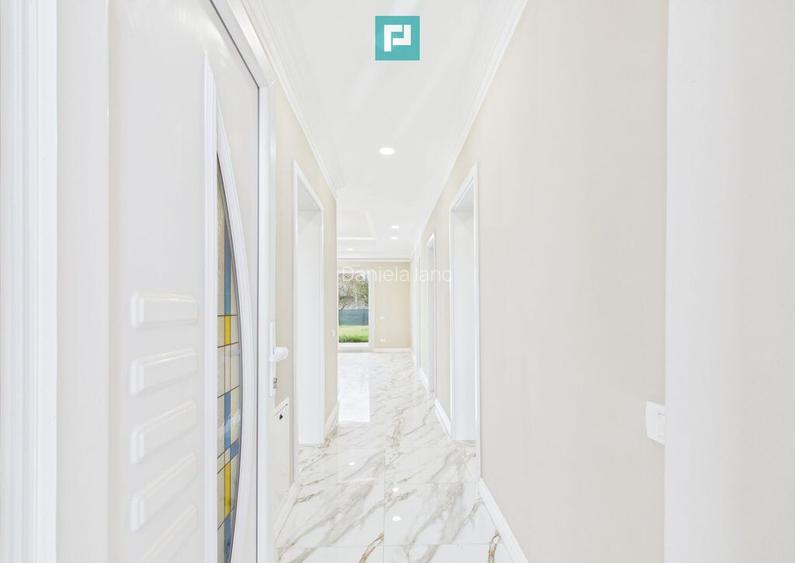 Duplex pe parter, 4 camere, Reca?