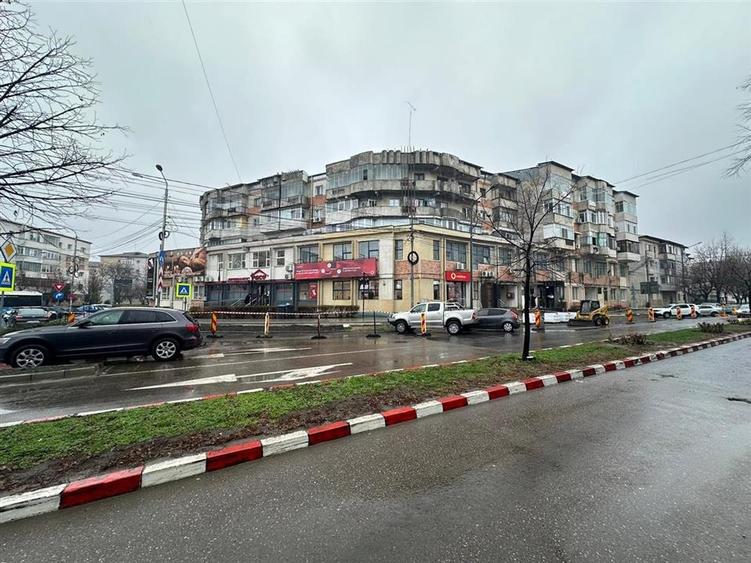 Sp com 182 mp utili, B-dul Brailei-Gerald, et 1, intrare bulevard ! - 1