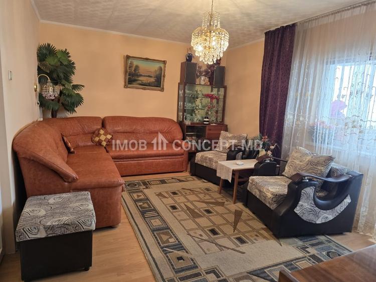 Vanzare apartament 4 camere, cu vedere panoramica, in zona Eroilor Ploiesti - 1