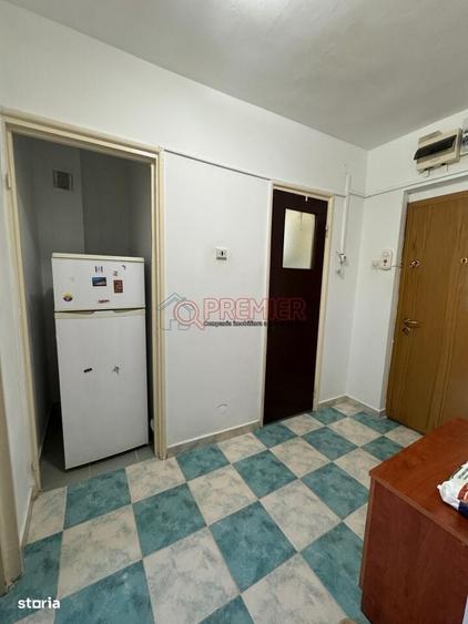 Apartament cu 2 camere decomandat în Baba Novac