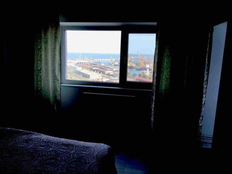 Garsoniera premium cu vedere la mare si port Strada Traian, bloc K4 - 5