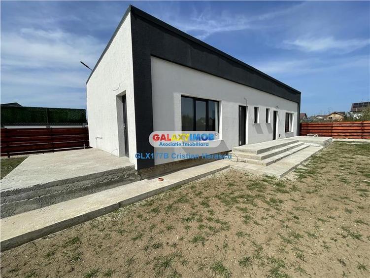 Crevedia Str Uzinei Casa 3 camere 2 bai SU 52 MP Teren 145 MP - 1