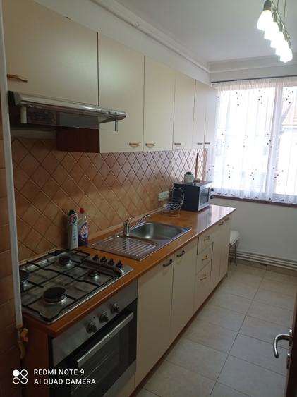 Inchiriez apartament 2 camere - 8