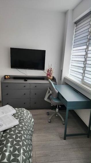 Apartament 3 Camere ,  renovat , mobilat si utilat  la 300 m de metrou 1 Mai - 13