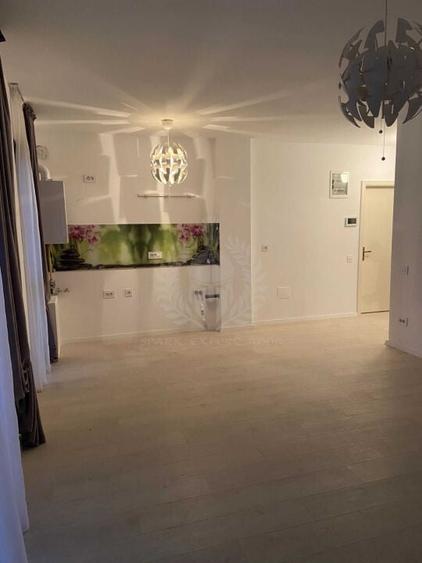 //2 CAMERE//CENTRAL// - 2