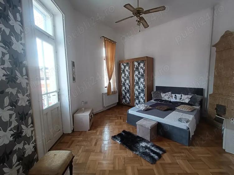 Vand apartament 3 camere,etaj 1,parcare gratis,in zona linistita,cu curte - 2