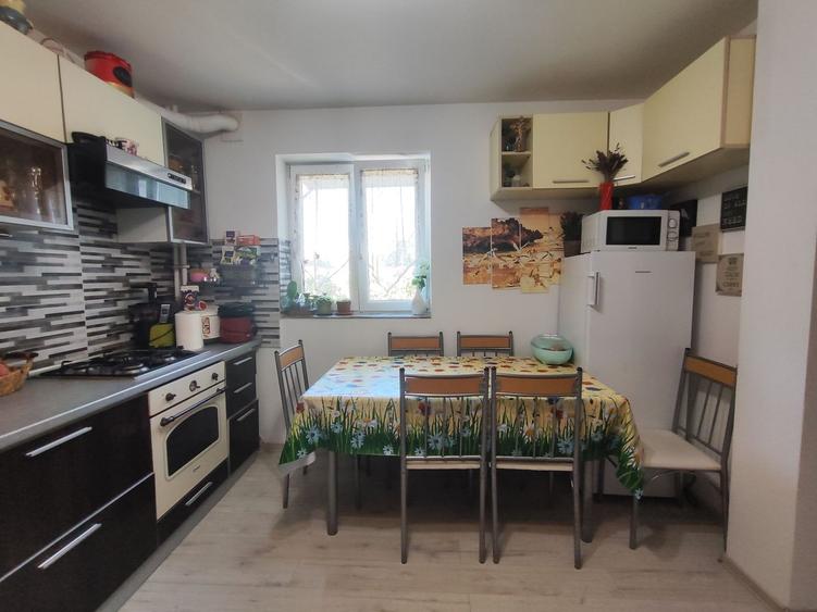 Apartament 3 Camere Sector 4 - 15