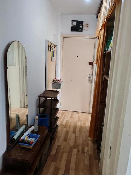 Pers fizica ofer spre inchiriere garsoniera confort 1 ,et 3 zona Dacia - 1