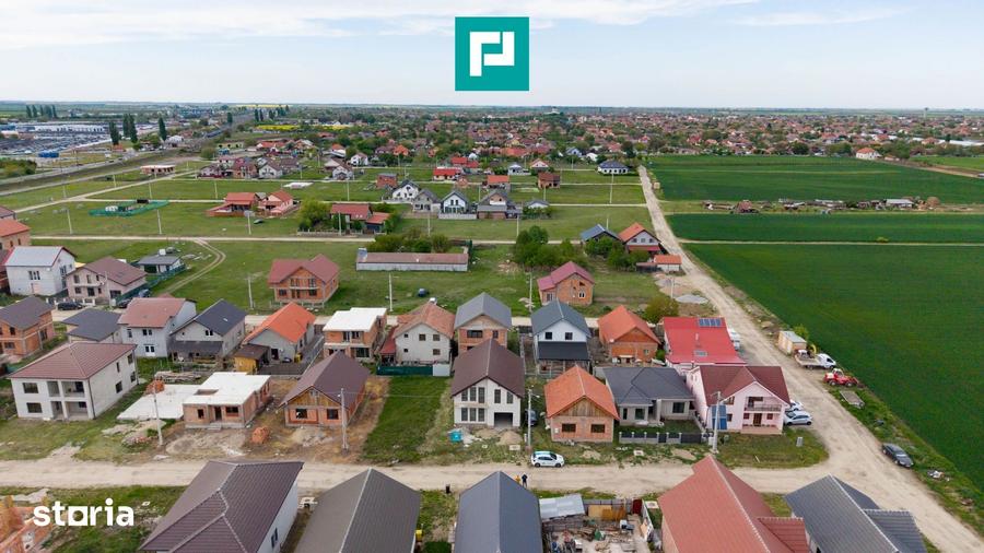 Casă cu 5 camere cu Teren 250 Mp în Central