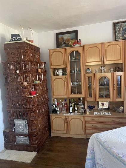 Casa de vanzare , in Oituz la strada Principala , teren 1200 mp - 2