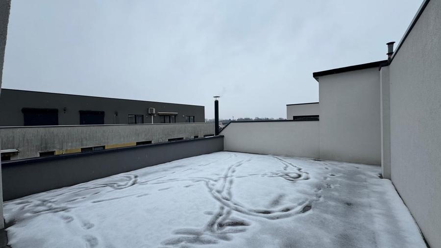 Penthouse modern in Tractorul - 9