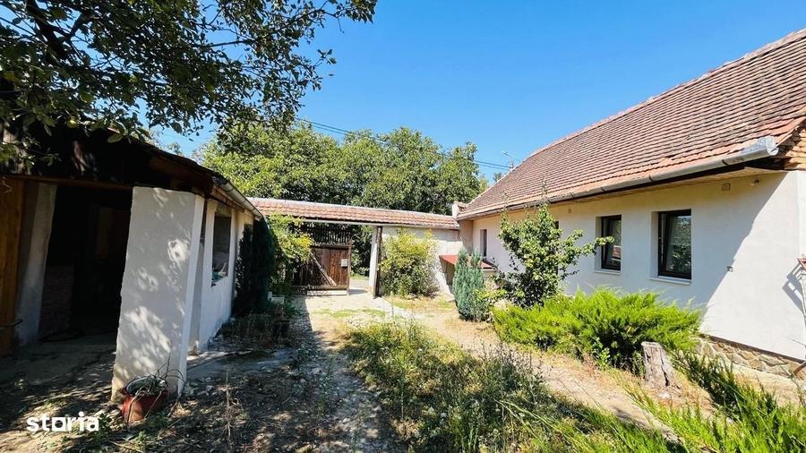 Casă cu 2 camere în Central