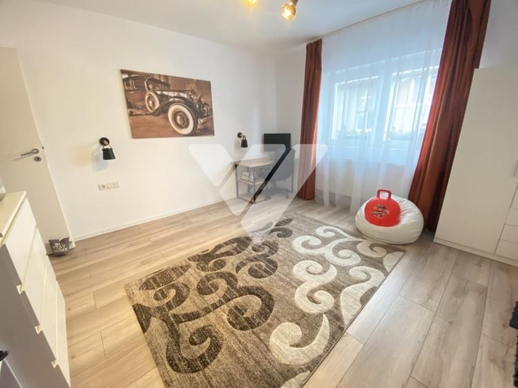 Casă individuală cu 5 camere cu Canalizare în Șura Mare