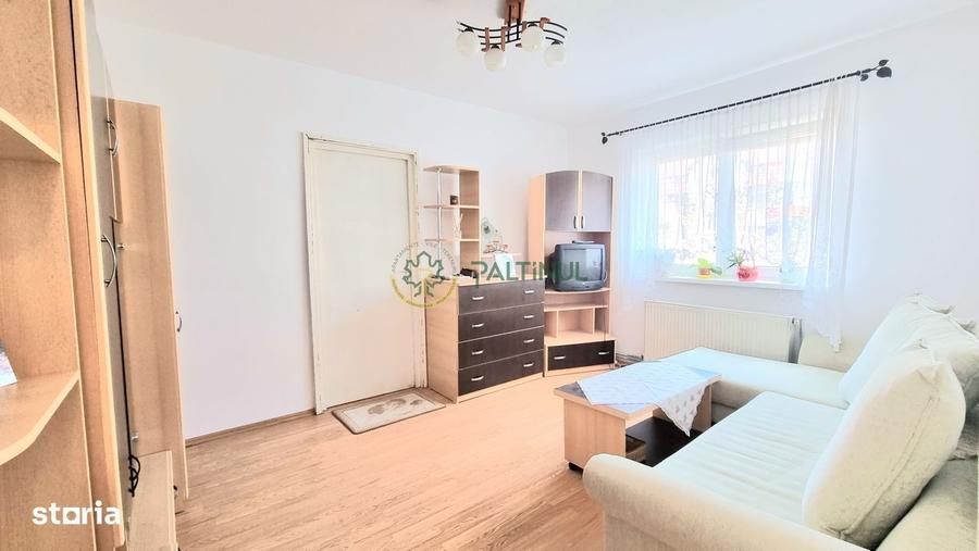 Apartament cu 2 camere nedecomandat, mobilat în Central