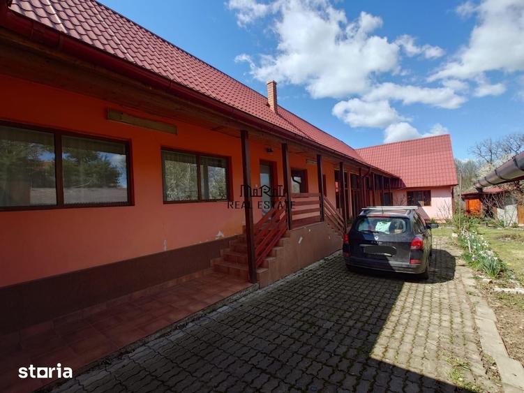 Casă cu 5 camere cu Teren 1440 Mp în Brazii