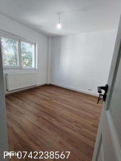 Apartament cu 2 camere decomandat în Nicolina