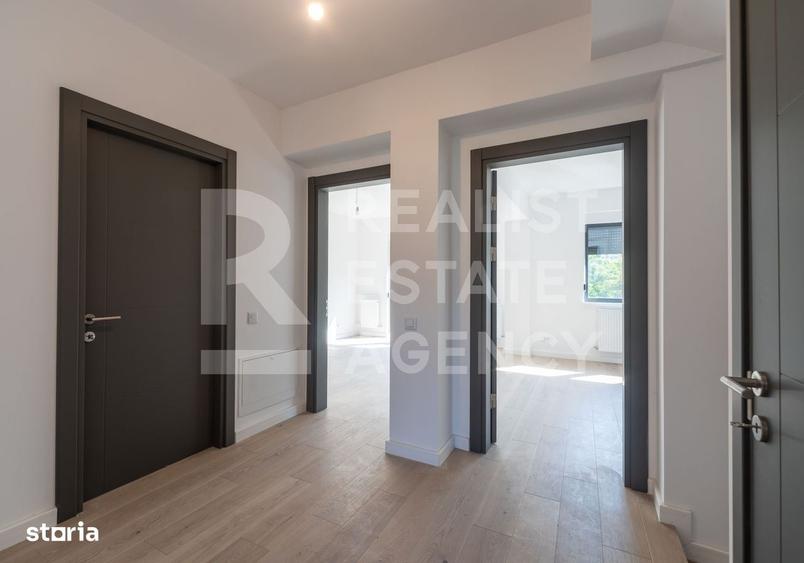 Casă cu 4 camere în Central