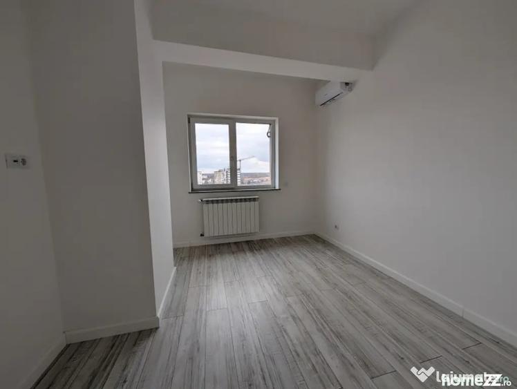 Apartament cu 3 camere decomandat în Ștefan cel Mare