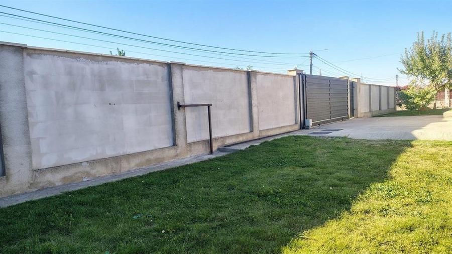 Casă cu 2 camere cu Teren 490 Mp în Nufărul