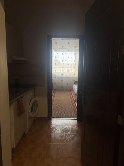 Garsonieră decomandată în Hălăucești