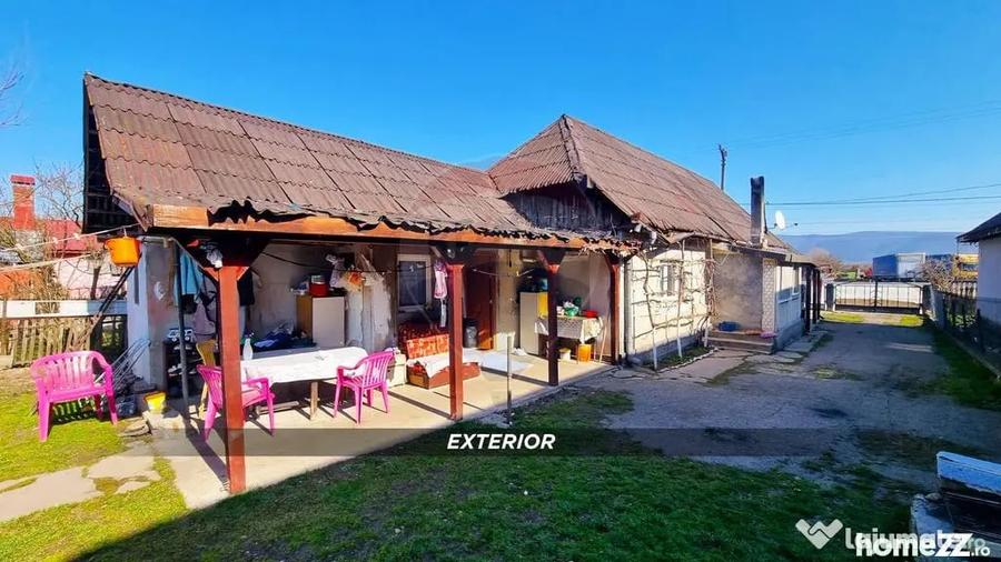 Casă cu 3 camere cu Teren 3724 Mp în Borlești