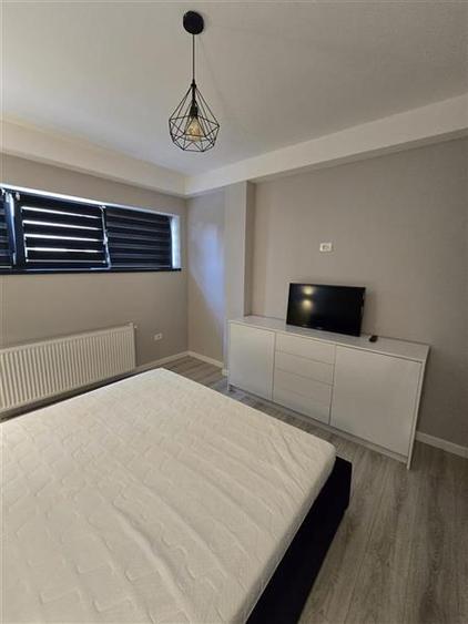 Apartament cu 2 camere decomandat, mobilat în Dumbrăvița