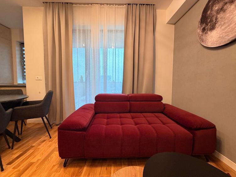 Apartament cu 3 camere decomandat, mobilat în Străulești