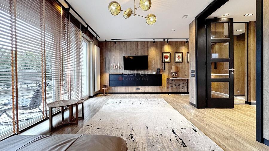 Design Exclusivist - 2