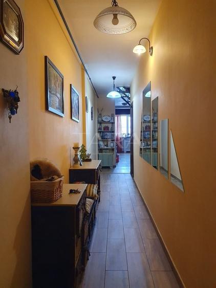 Apartament cu 4 camere decomandat în Florești