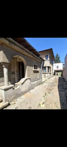 Casă cu 4 camere cu Teren 265 Mp în Victoriei