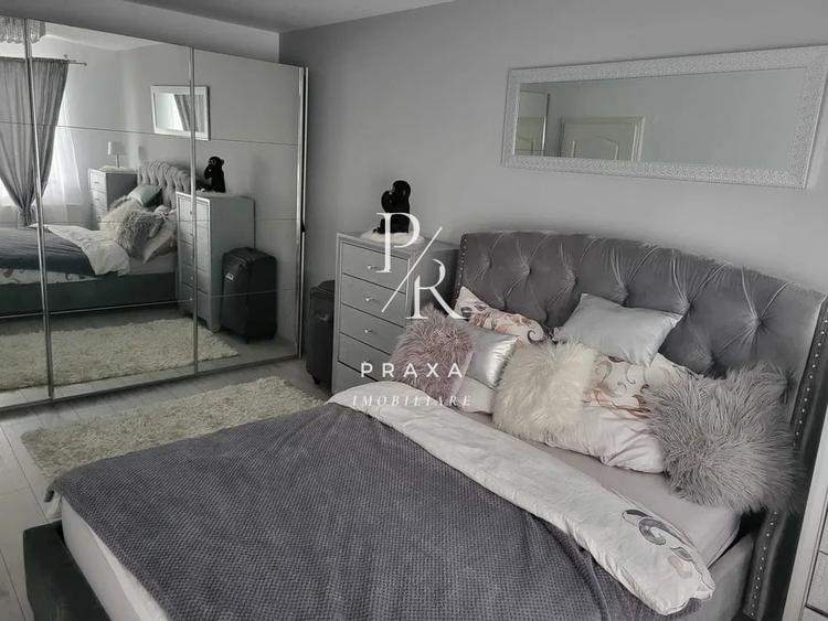 Apartament cu 2 camere semidecomandat, mobilat în Florești