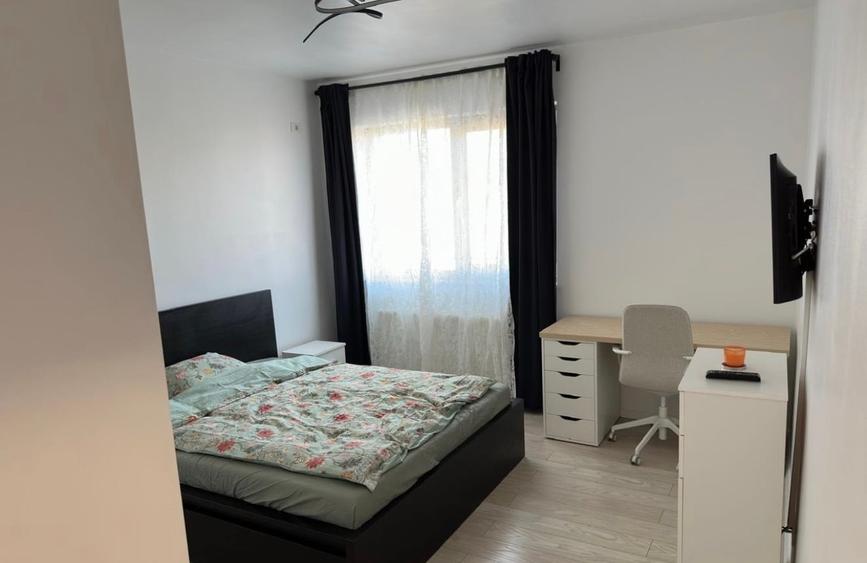 Apartament cu 3 camere decomandat, mobilat în Bd. Laminorului