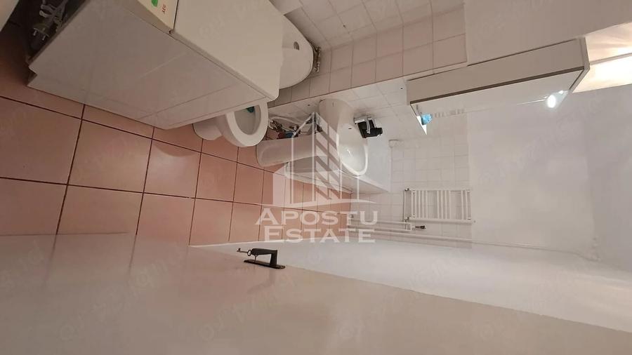 Garsonieră decomandată, mobilată în Complex Studențesc