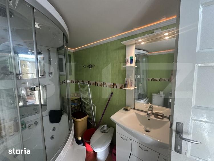 Casă cu 5 camere decomandat cu Teren 311 Mp în Central