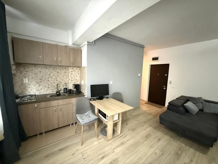Apartament 2 camere de vânzare | Parter înalt | Balcon închis | Parcare privată - 4